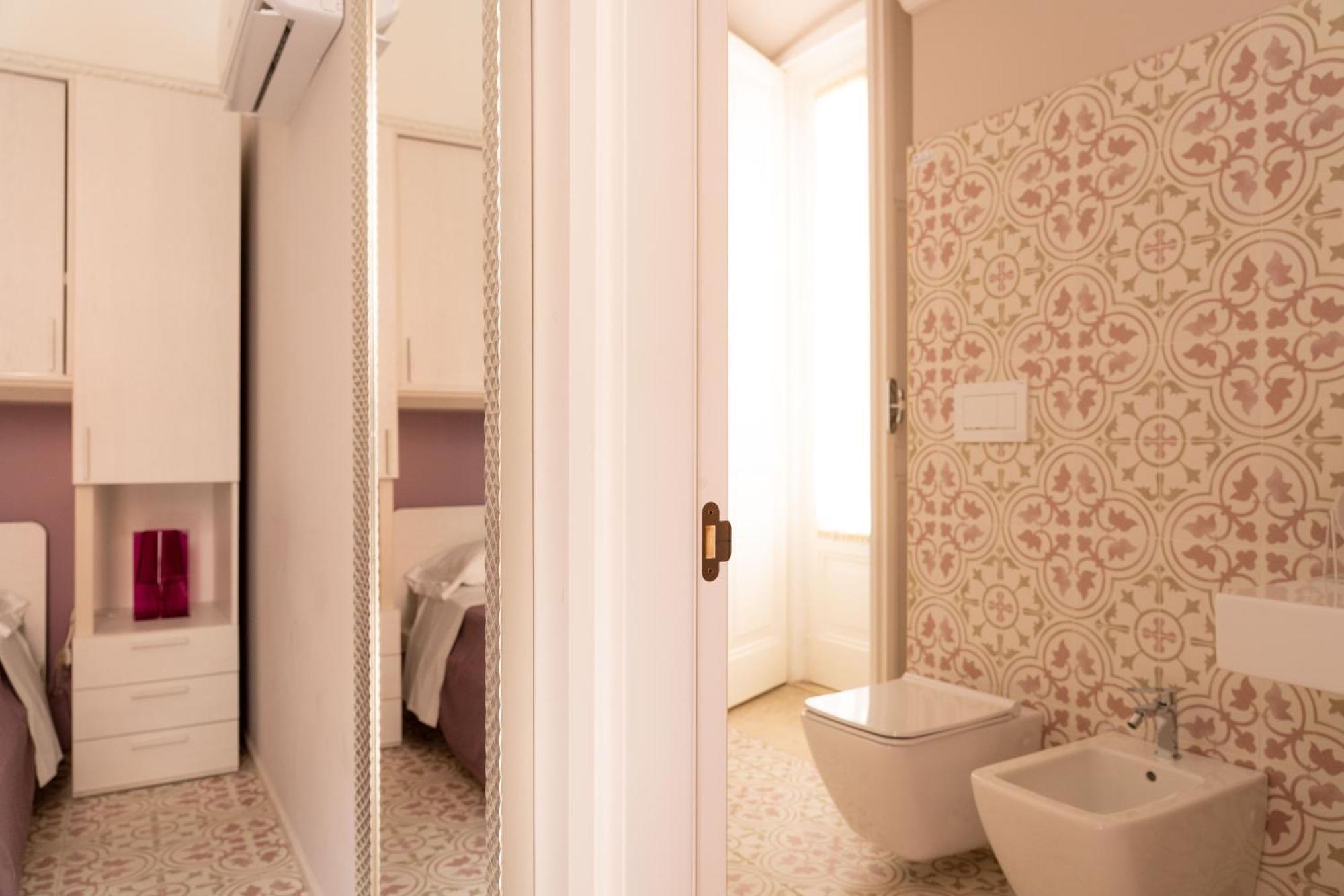 Le Tre Rondini Hotel บาร์เลตตา ภายนอก รูปภาพ